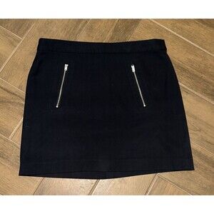 GAP NAVY BLUE CLASSIC MINI SKIRT WITH ZIPPER POCKETS. SIZE 10